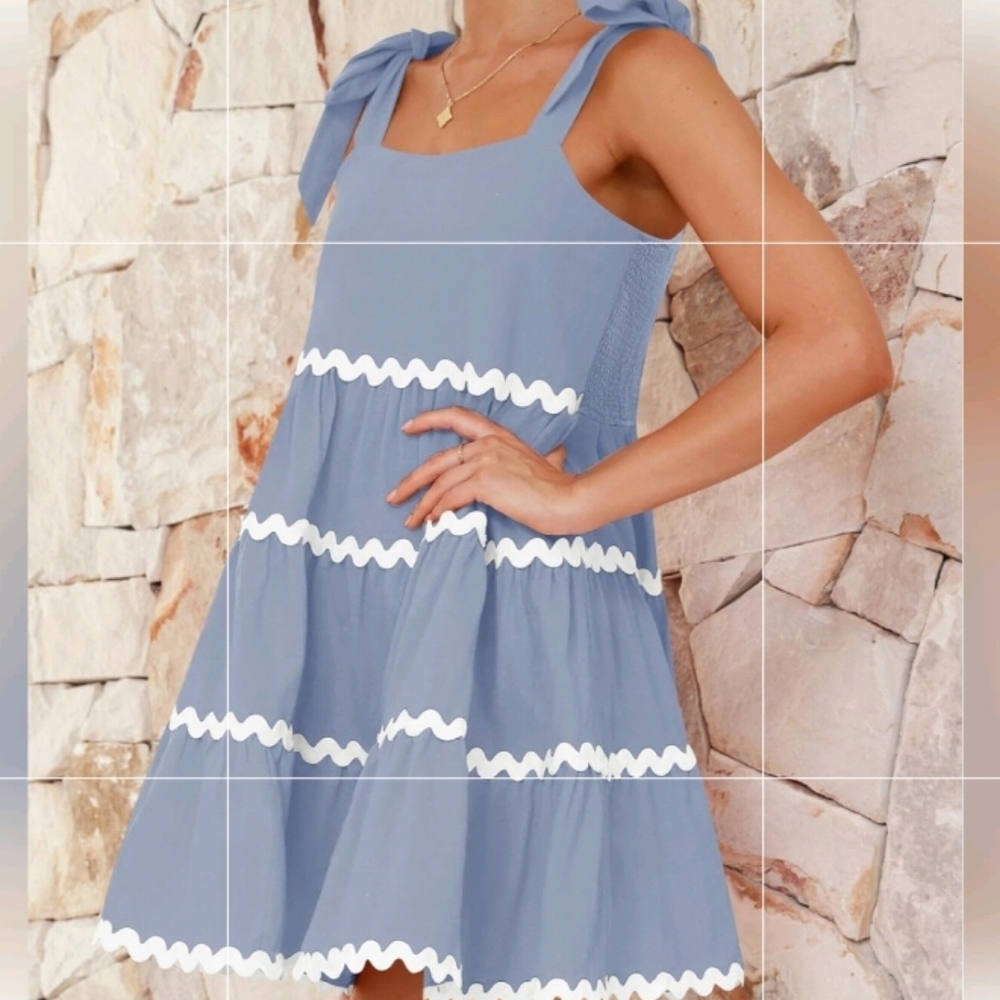ZESICA Spaghetti Straps Smocked Back Flowy‎ Tiered Mini Dress Blue Womens Size L
